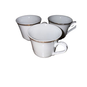 Sheffield Regency Gold White Gold Porcelain Fine China Mugs One Size